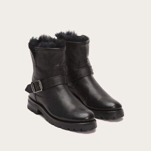 NWOB Frye Natalie Short Engineer Lug Fur Black Leather Boots